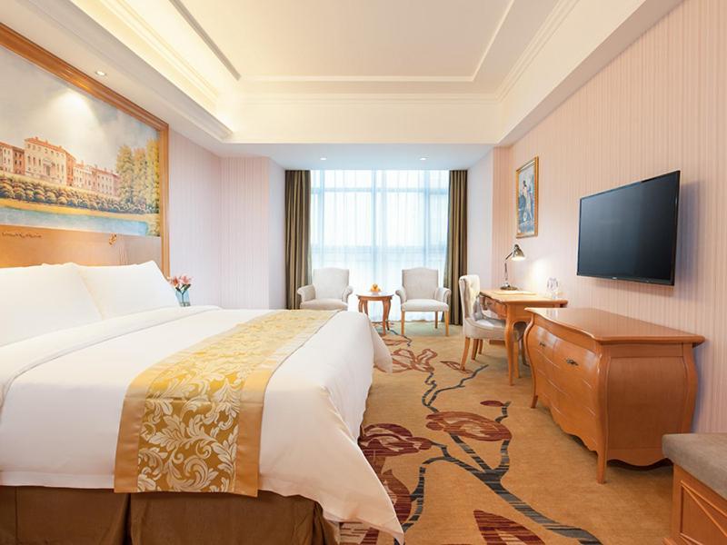 Vienna Hotel Nanhsziung Kültér fotó